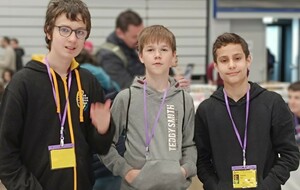 Un trio de choc: Tom, Ewen et Arnaud (ancien membre du club)